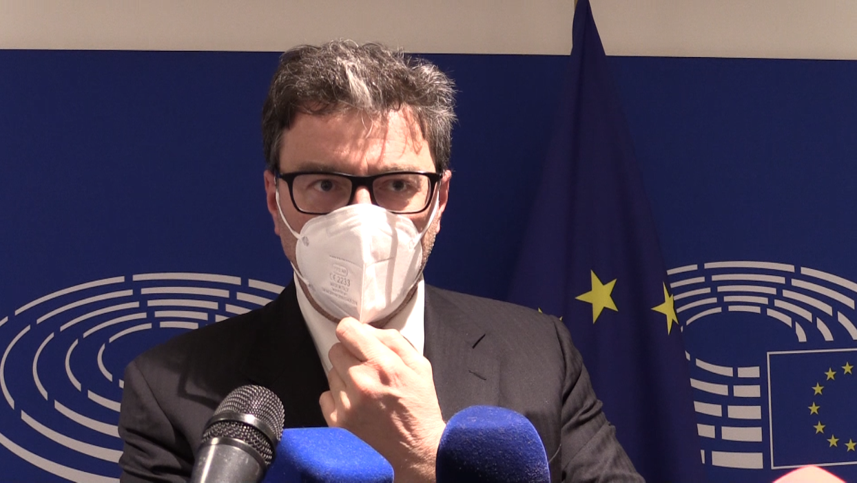 Il ministro per lo Sviluppo economico, Giancarlo Giorgetti, al termine di un incontro istituzionale a Bruxelles