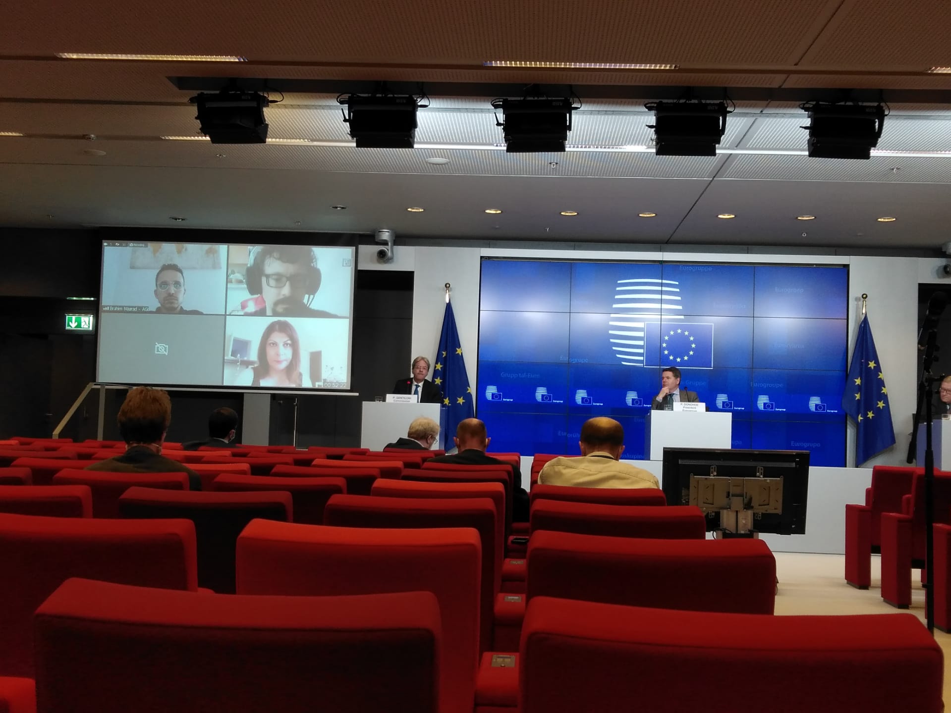 La conferenza stampa dopo l'Eurogruppo