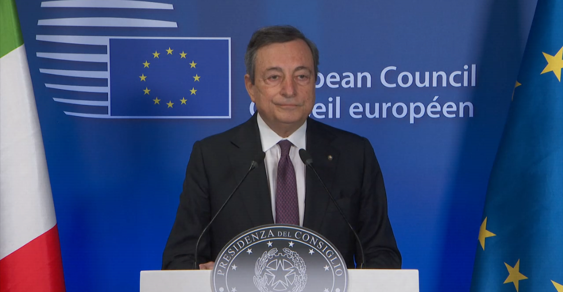 Il presidente del Consiglio, Mario Draghi. I Verdi europei gli contestano il piano per la ripresa