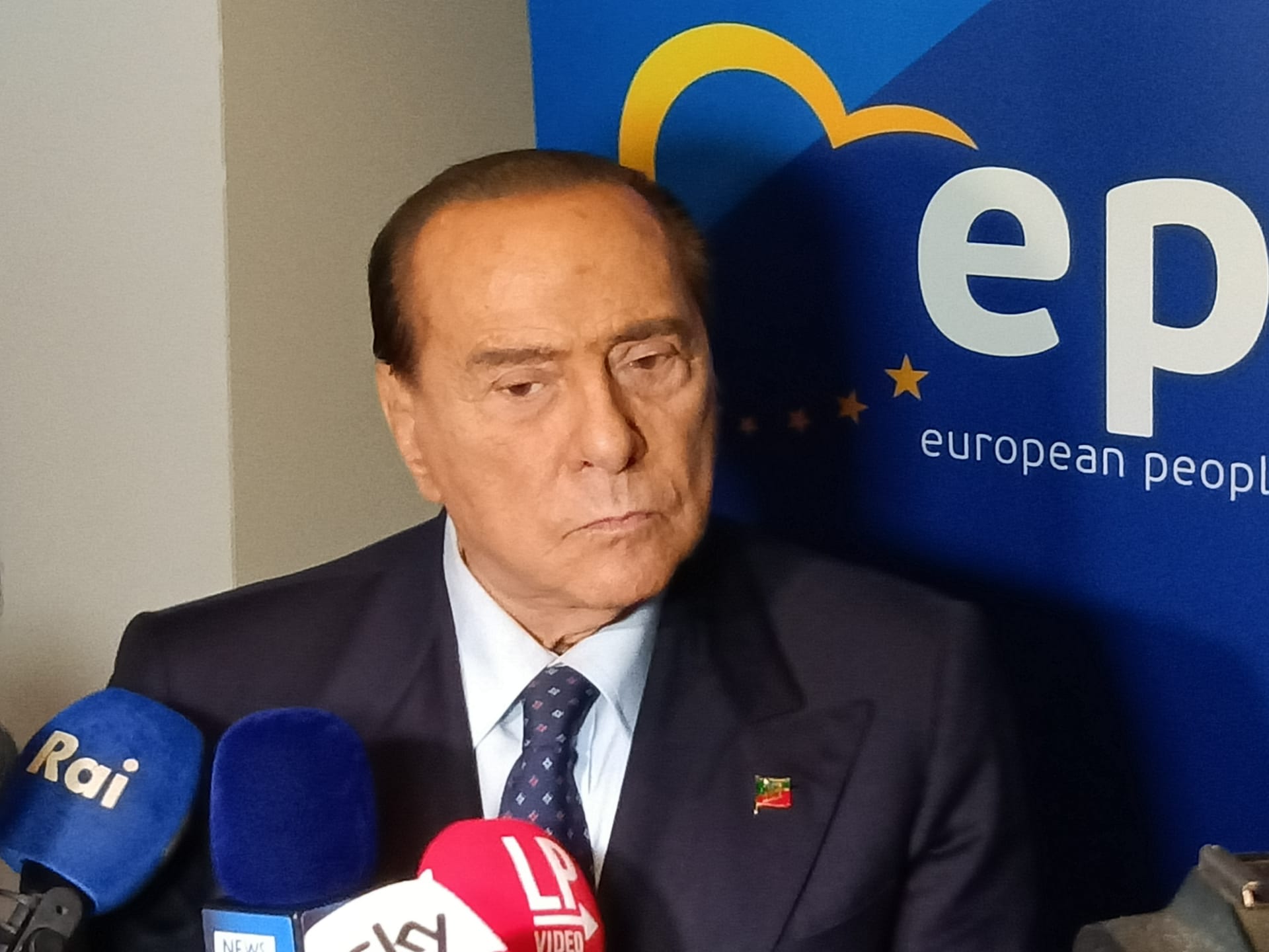 Il presidente di Forza Italia, Silvio Berlusconi, al summit del Partito popolare eurpeo. E' pronto a traghettare la Lega nel PPE [Bruxelles, 21 ottobre 2021]