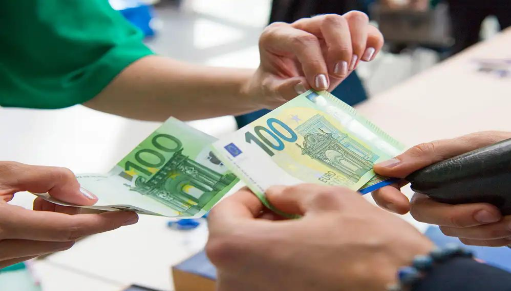 L'aumento dell'inflazione non può essere contrastato con l'adeguamento dei salari, avverte la BCE. Si rischia di peggiorare le cose [foto: European Central Bank]