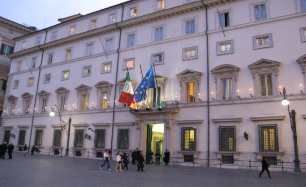 L'UE taglia le stime di crescita dell'Italia [foto: Wikimedia Commons]