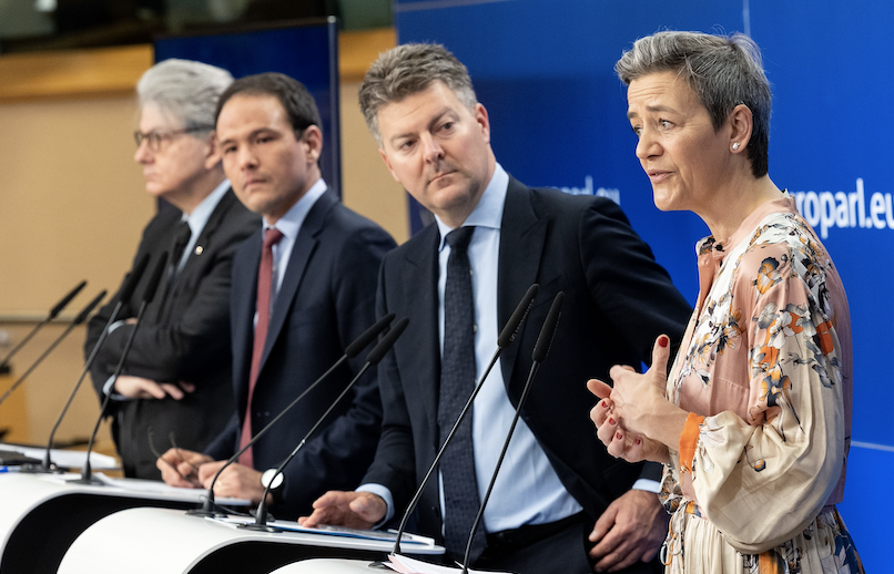 Legge Mercati Digitali UE Vestager