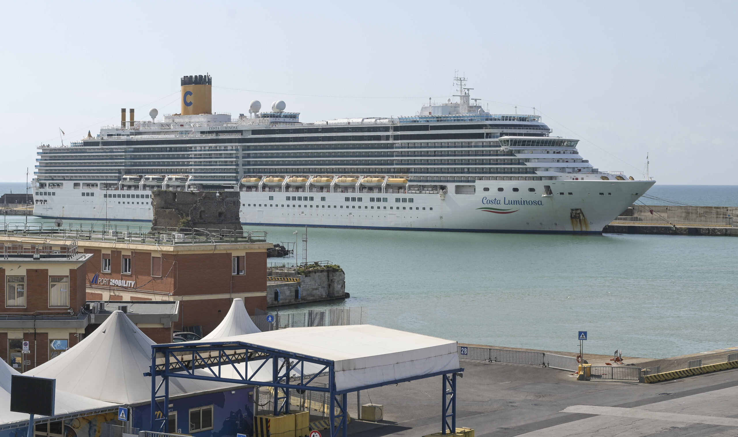 PORTO DI CIVITAVECCHIA

































 NAVE NAVI DA CROCIERA COSTA LUMINOSA CROCIERE