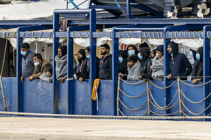 Sbarchi Selettivi Migranti Italia