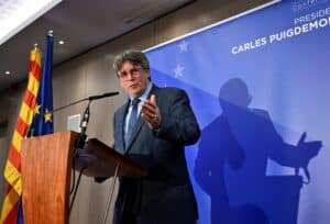 Carles Puigdemont Spagna