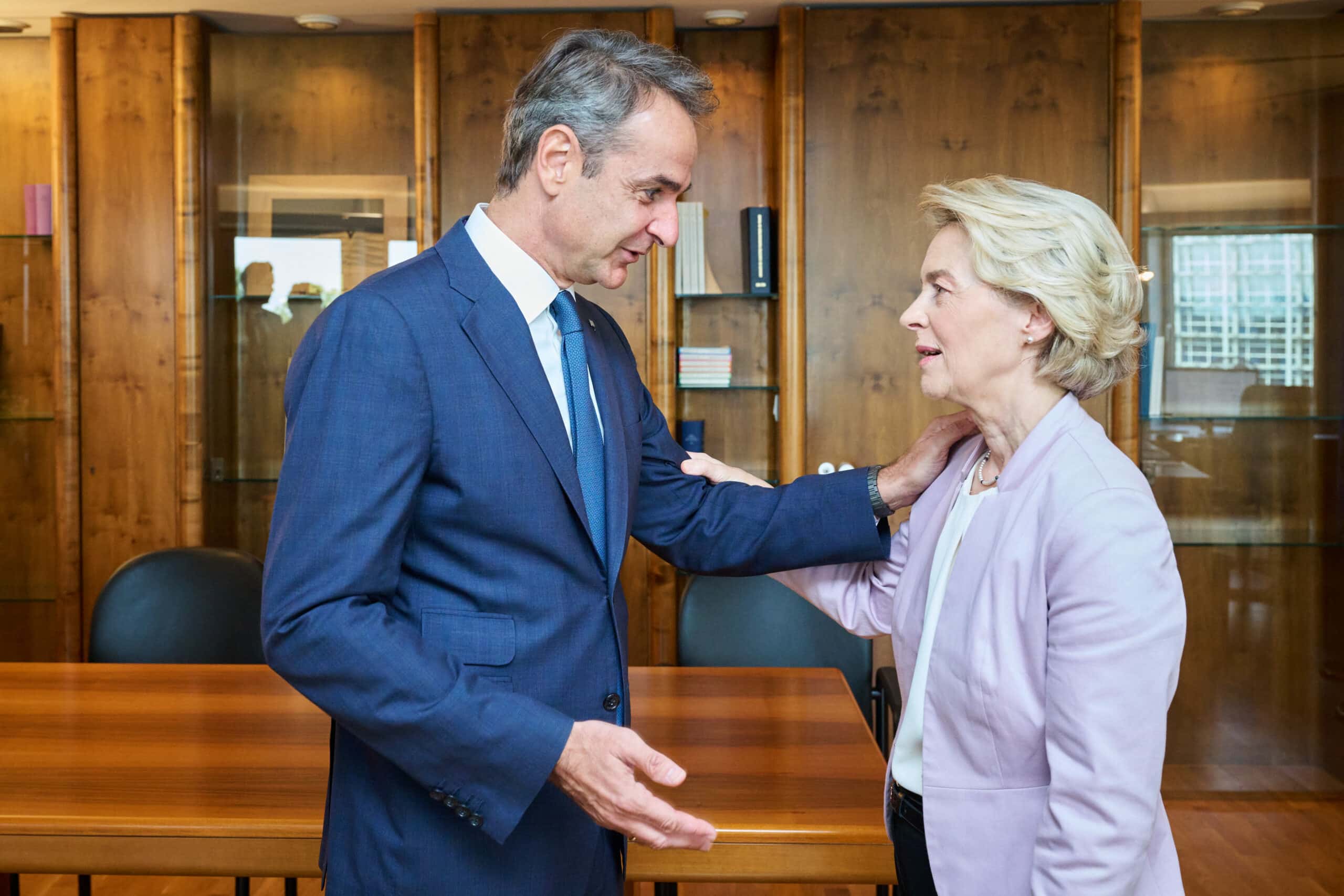 Grecia von der Leyen Mitsotakis