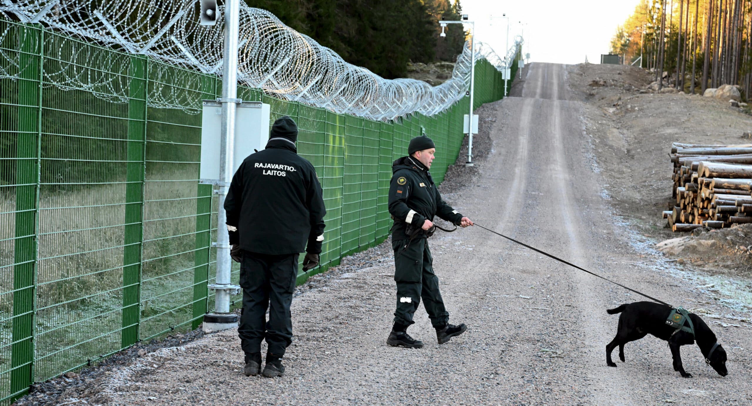 Finlandia Russia Muro Migranti