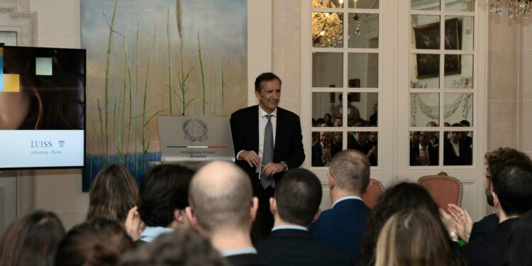 Luigi Gubitosi durante l'evento a Bruxelles