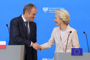 Donald Tusk Ursula von der Leyen Polonia Ue