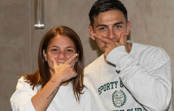 Manuela Giugliano e Paulo Dybala, entrambi calciatori, entrambi della Roma. Nel calcio ancora disparità tra uomini e donne [foto: account Instagram di Paulo Dybala]