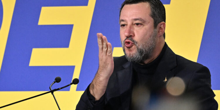 Matteo Salvini al Forum del gruppo europeo Identità e Democrazia (Photo by Andreas SOLARO / AFP)