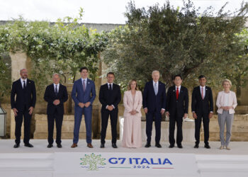 g7