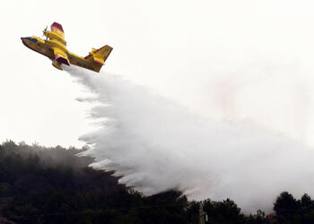 Incendi Macedonia del Nord Albania