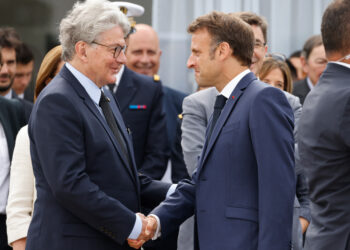 Thierry Breton Emmanuel Macron Francia