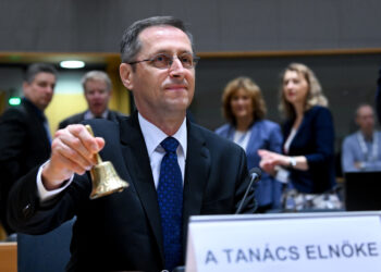 Mihaly Varga, presidente di turno del consiglio Ecofin, dà inizio ai lavori. Tutti i partner contro di lui [Bruxelles, 16 luglio 2024. Foto: European council]