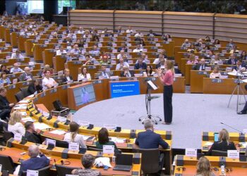 La presidente del Parlamento europeo, Roberta Metsola, interviene alla sessione plenaria del Cese [Bruxelles, 10 luglio 2024]