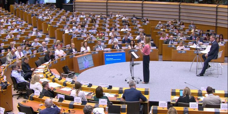 La presidente del Parlamento europeo, Roberta Metsola, interviene alla sessione plenaria del Cese [Bruxelles, 10 luglio 2024]