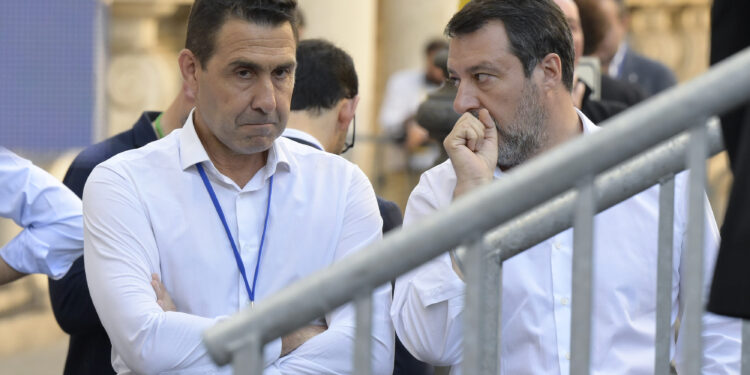 Roberto Vannacci, Matteo Salvini