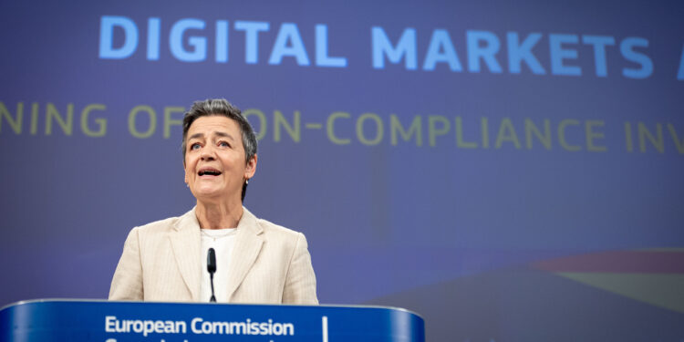 La commissaria europea alla Concorrenza, Margrethe Vestager (foto: Xavier Lejeune via Imagoeconomica)