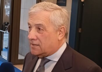 Il ministro degli Esteri, Antonio Tajani, al pre-vertice del Ppe [Bruxelles, 17 ottobre 2024. Foto: Emanuele Bonini]