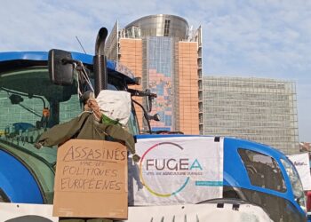 Trattori, proteste e critiche degli agricoltori per l'intenzione di chiudere l'accordo Ue-Mercosur [Bruxelles, 13 novembre 2024. Foto: Emanuele Bonini]